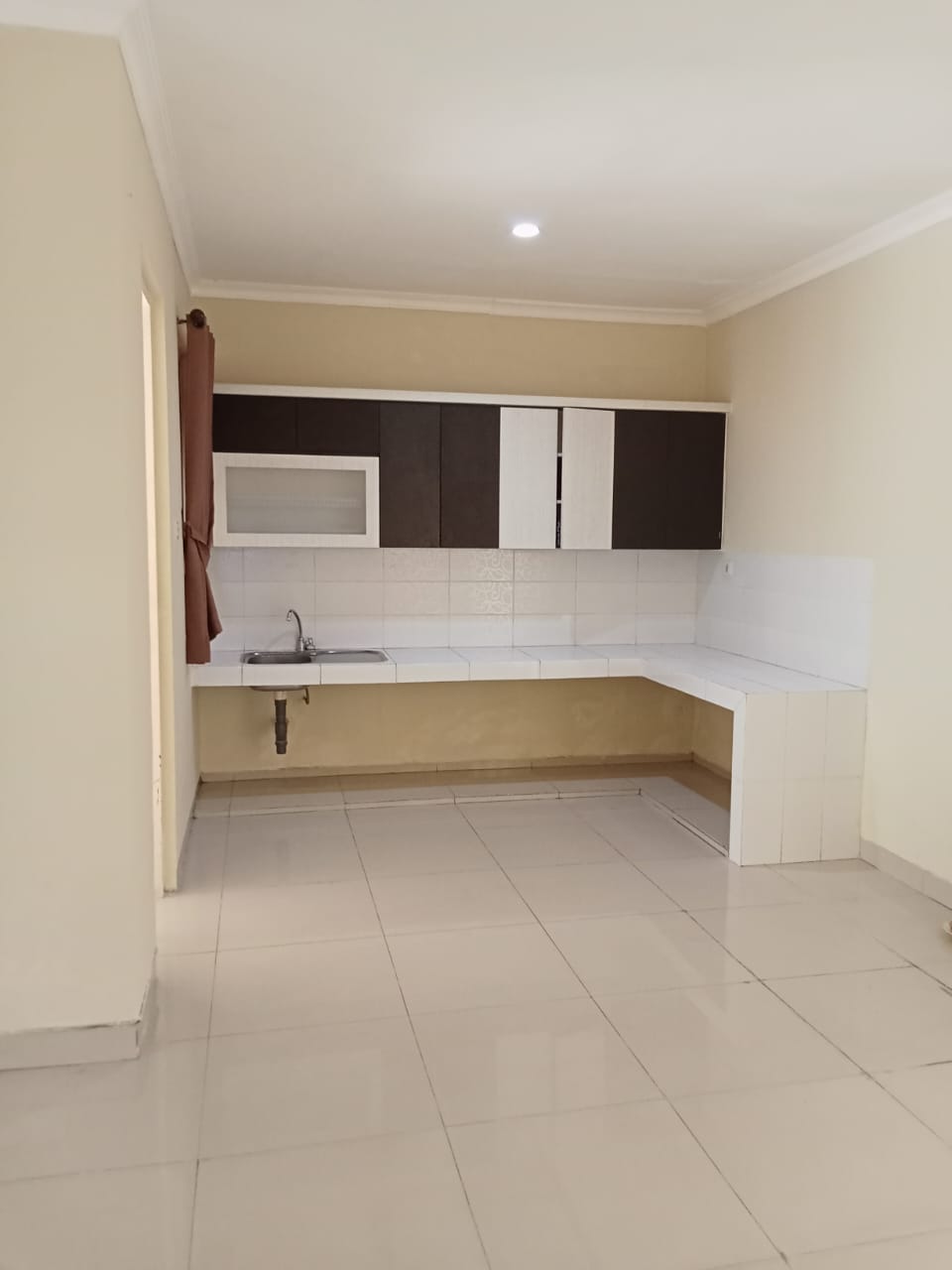 Disewakan Rumah di Cluster Oakwood Lippo Cikarang